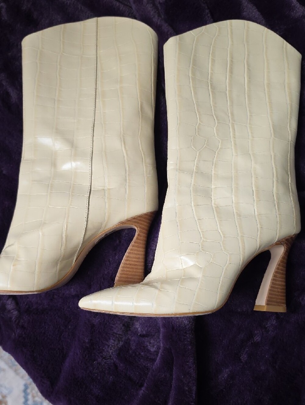 SCHUTZ Cream Croc-Embossed Mid Heel Boots Sz 6.5